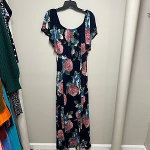 Women Emerald floral print maxi dress with ruffle off shoulder neckline size 2x